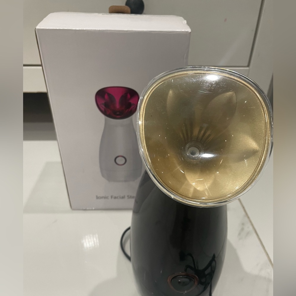 Face steamer